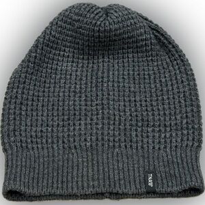 Aritzia TNA Main Character Beanie | Charcoal Grey